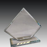 К-2180
 Плакетка стеклянная
 размеры: 150*135*55мм.
  2Д-3Д лазерная гравировка внутри кристалла, цветная печать на поверхности